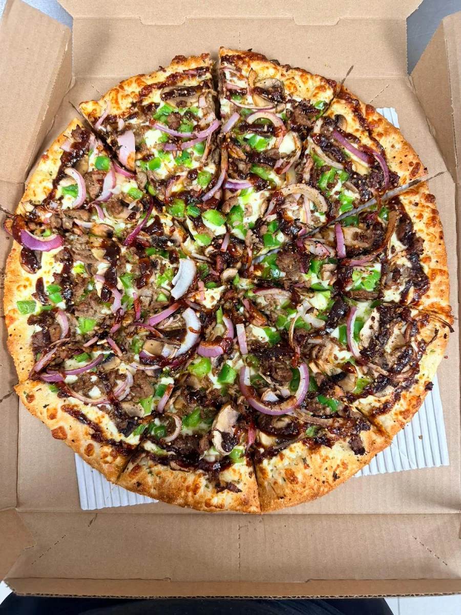 BBQ Steak Pizza