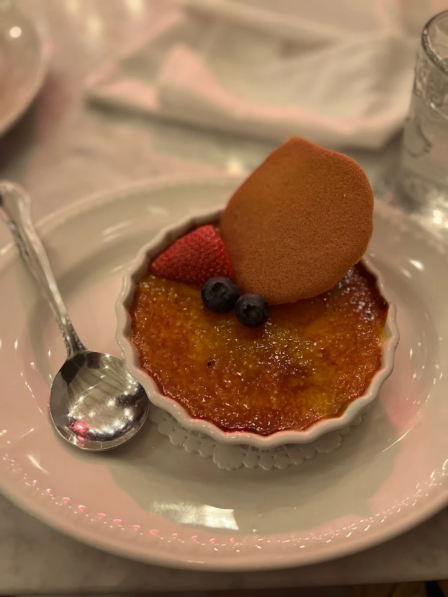 Crème Brûlée, La Petite Iza