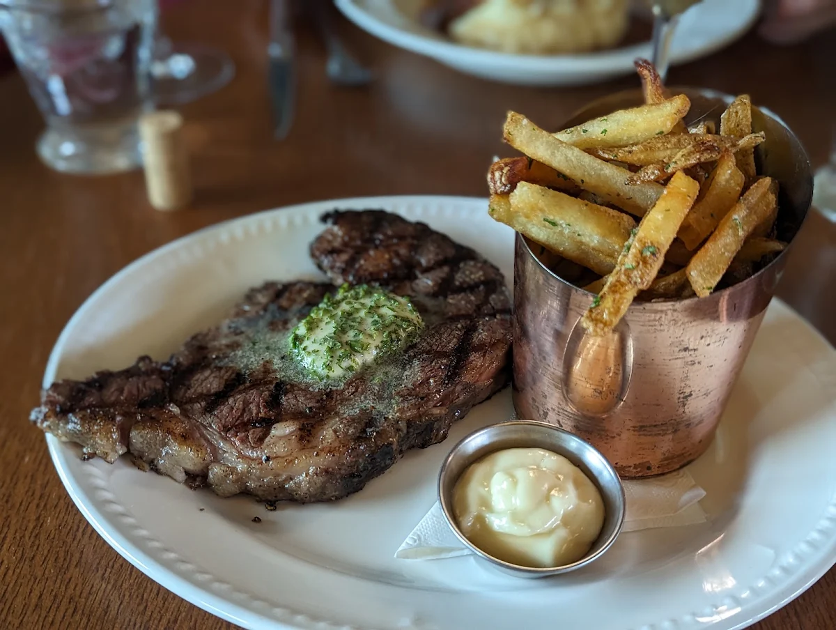 Steak Frites Maison, La Petite Iza
