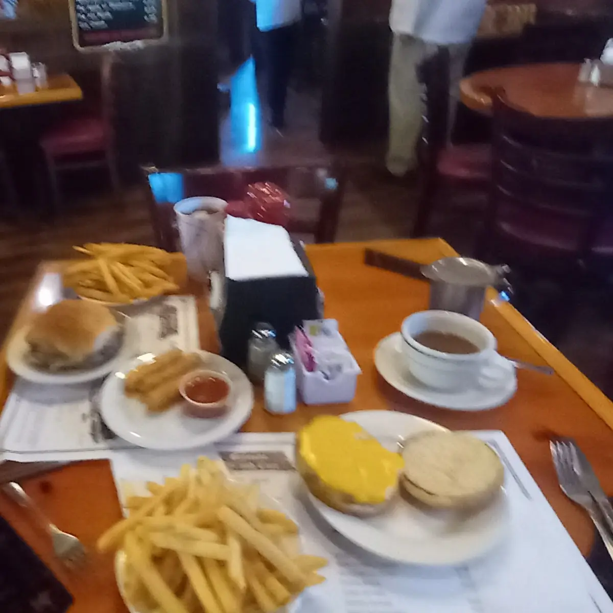 Roast Beef Sandwich with Cheese Sauce