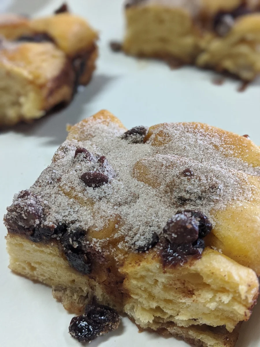 Cinnamon Raisin Pull Apart