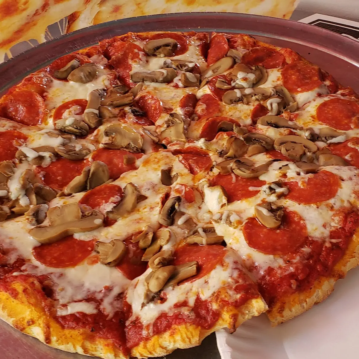 Pepperoni & Mushroom Pizza