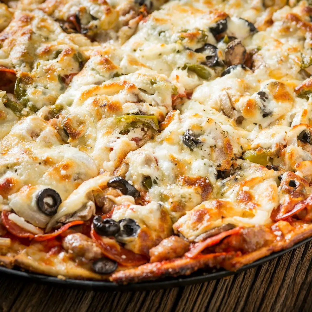 Thin Crust Pizza