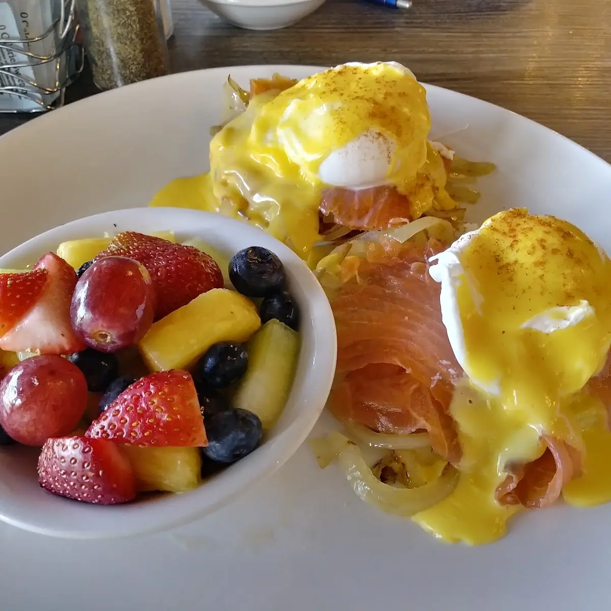 Smoked Salmon Eggs Benedict
