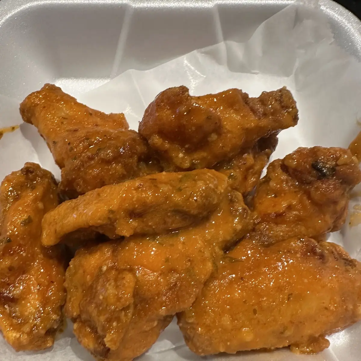 1 medium, 1 topping and 6 buffalo wings