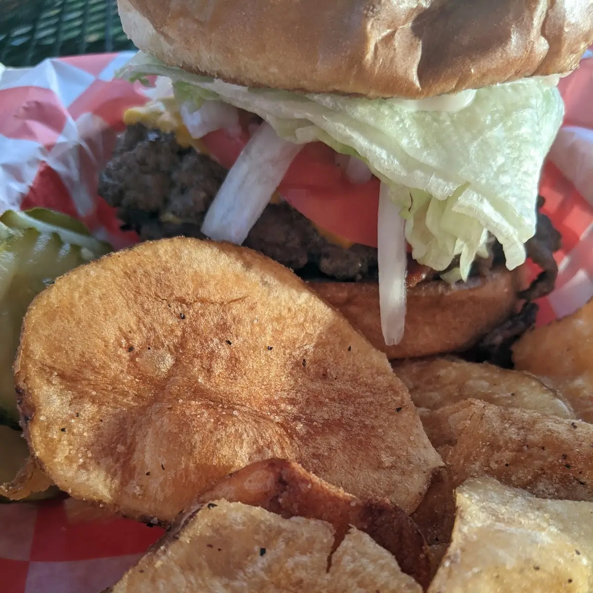 California Burger and Chips