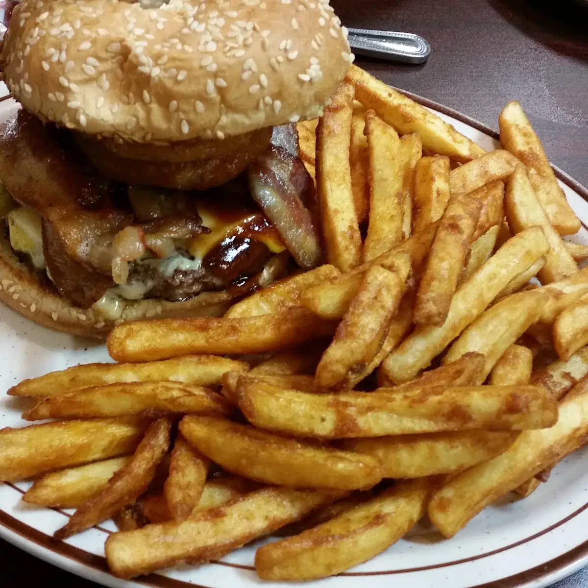 Main Street VIP Burger