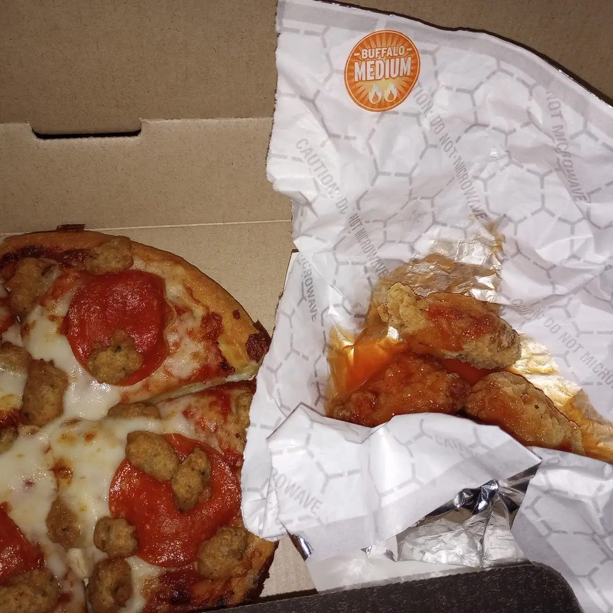 Personal Pizza Pepperoni with Wings