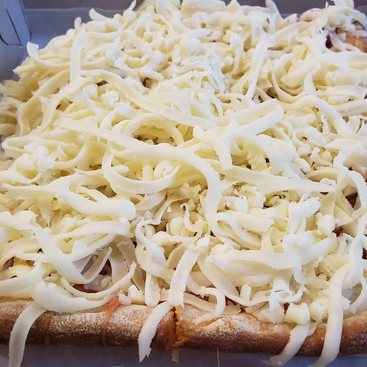 Cold Cheese Pizza