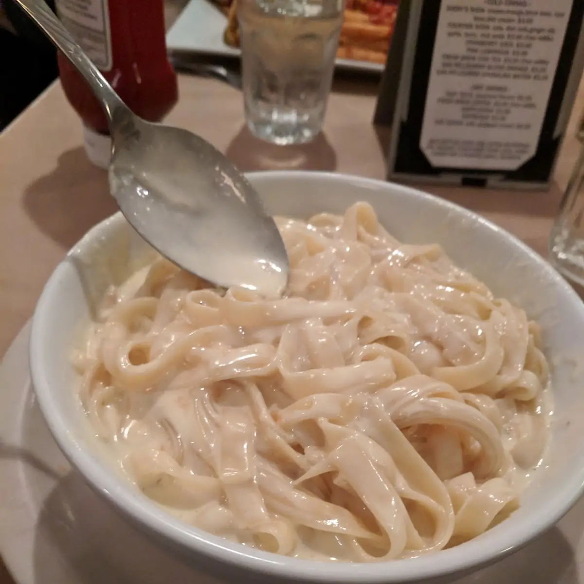Fettuccine Alfredo