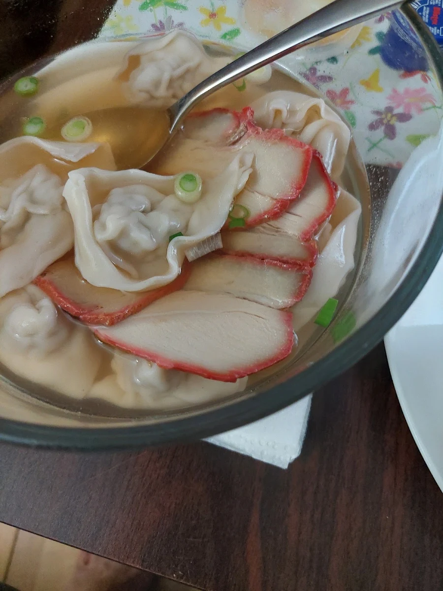 Wonton Soup with BBQ Pork