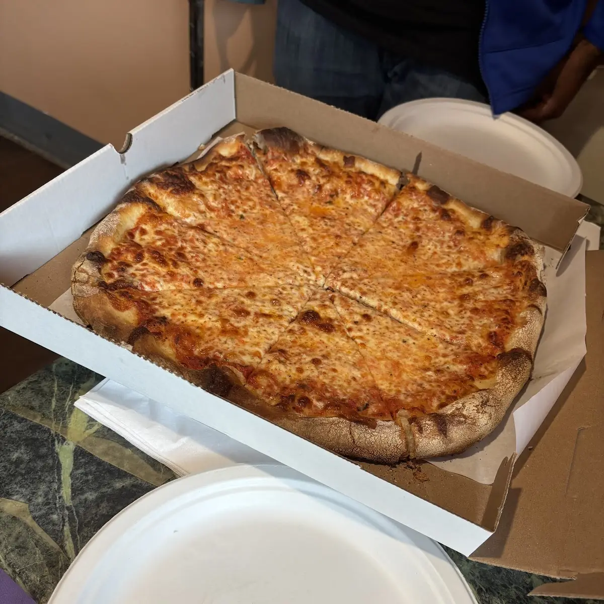 New York Style Cheese Pizza Box