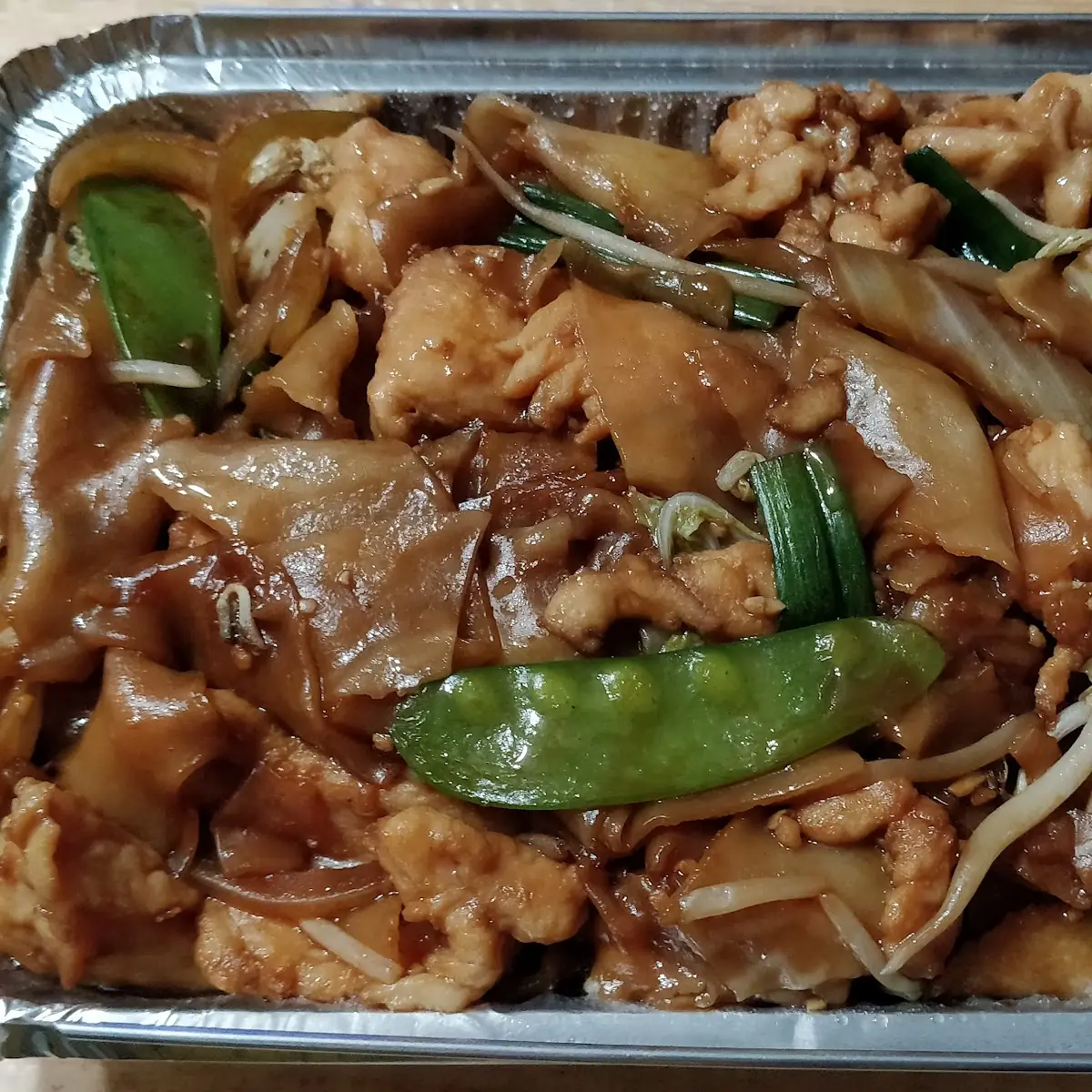 Chicken Chow Fun