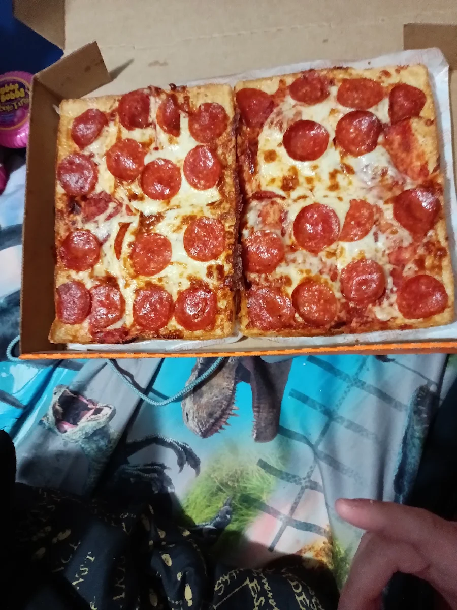 Deep Dish Pizza