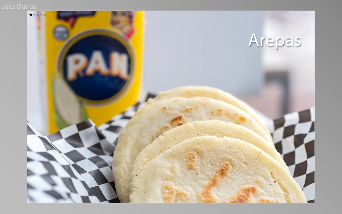 Plain Arepa Viuda