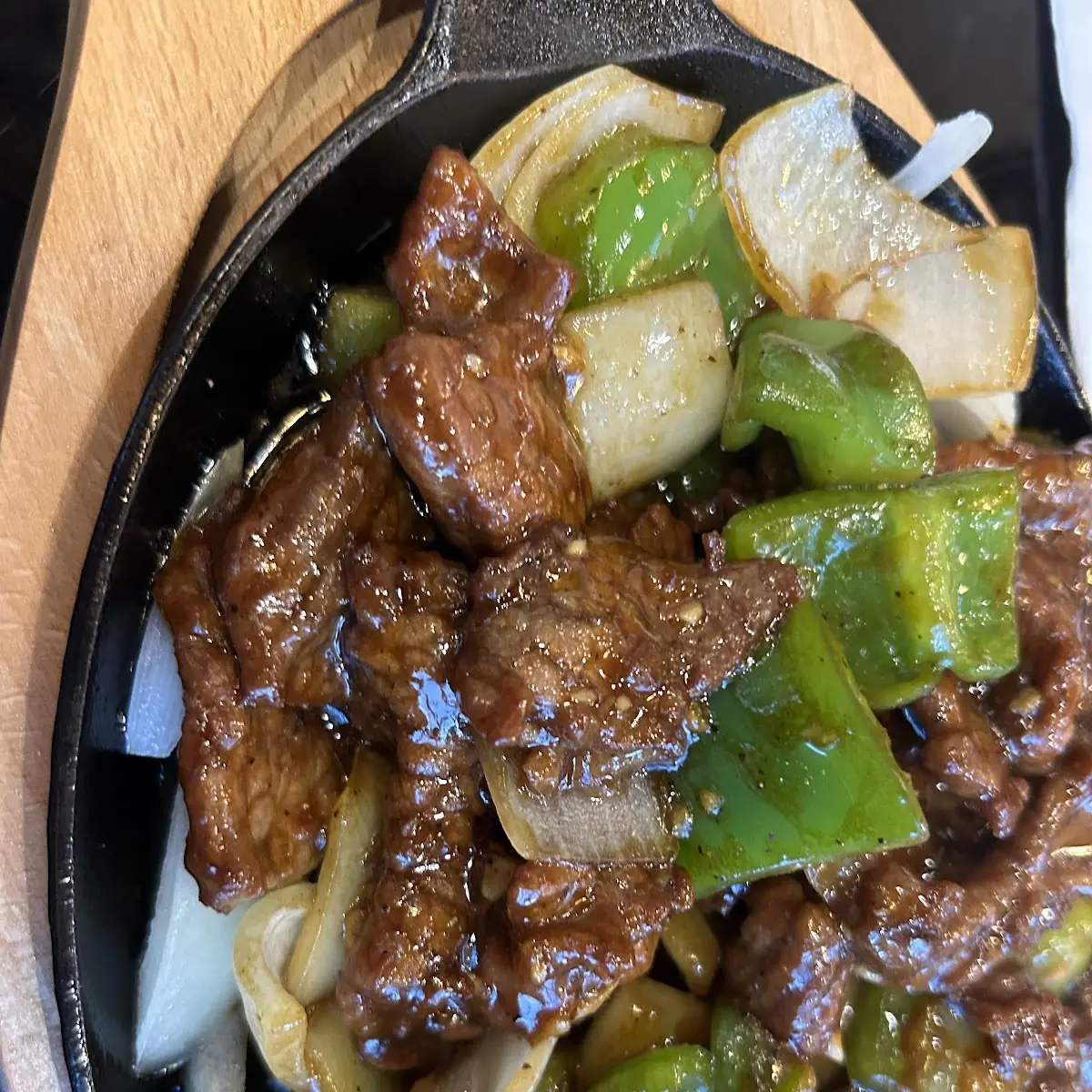 Sizzling Black Pepper Beef