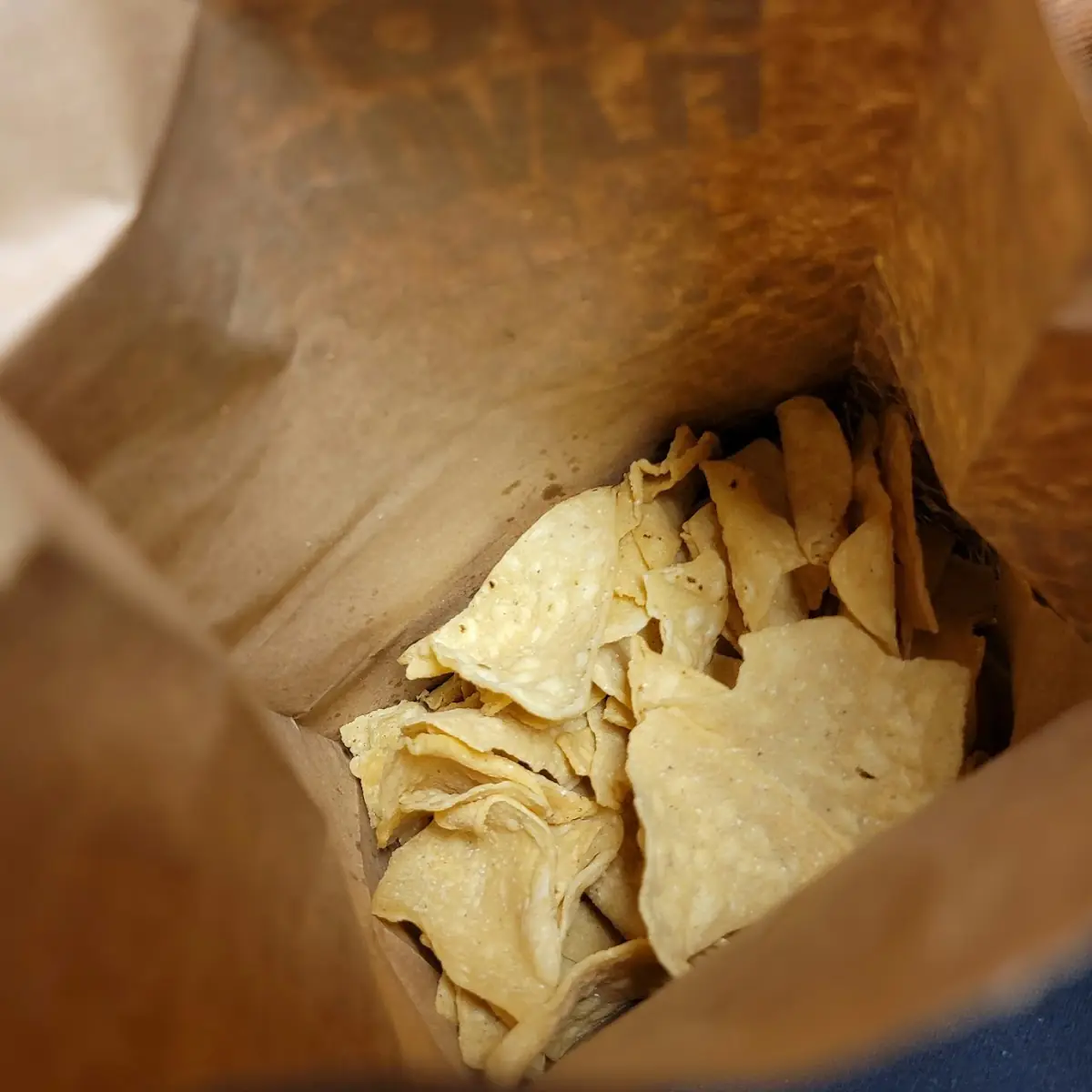 Tortilla Chips Serves 15 to 20