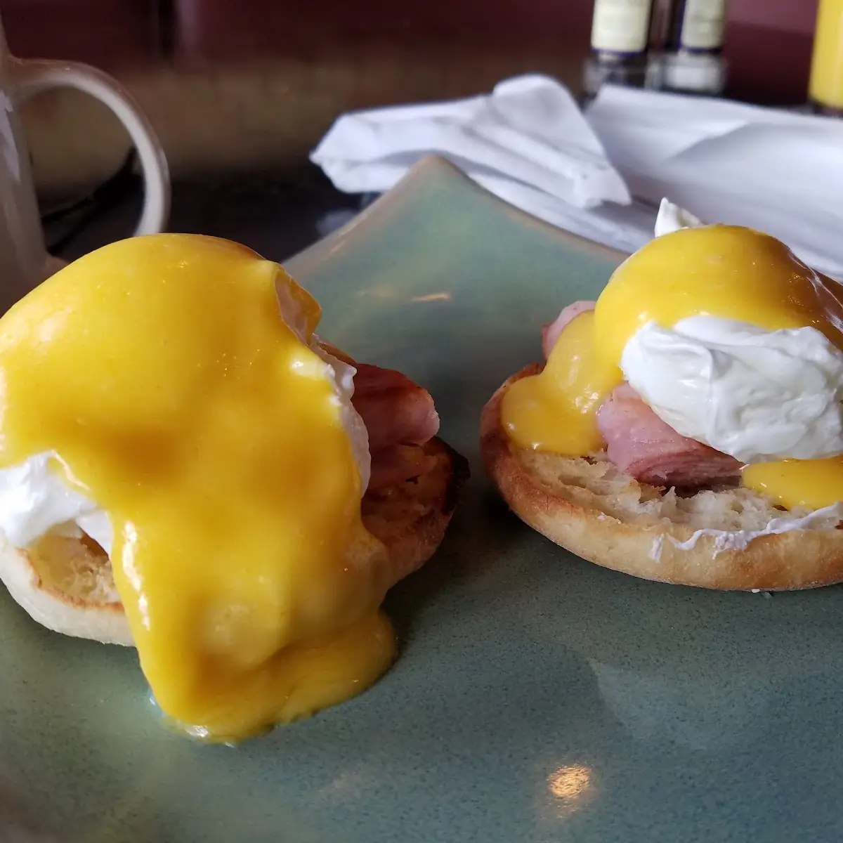 Eggs Benedict