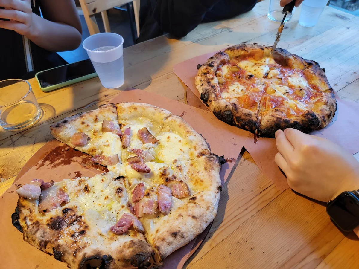 Hawaiian Pizza