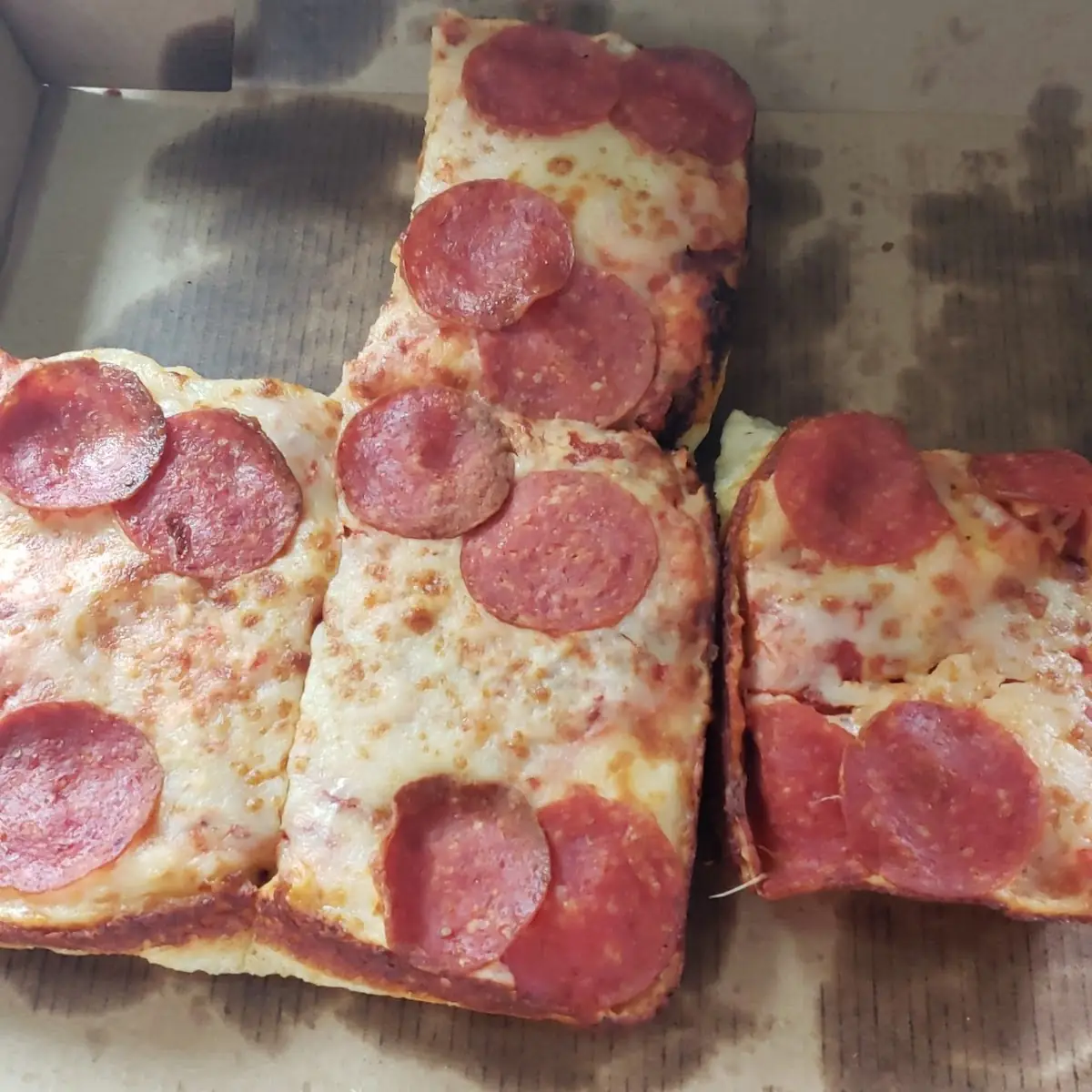 Detroit-Style Deep Dish Pepperoni