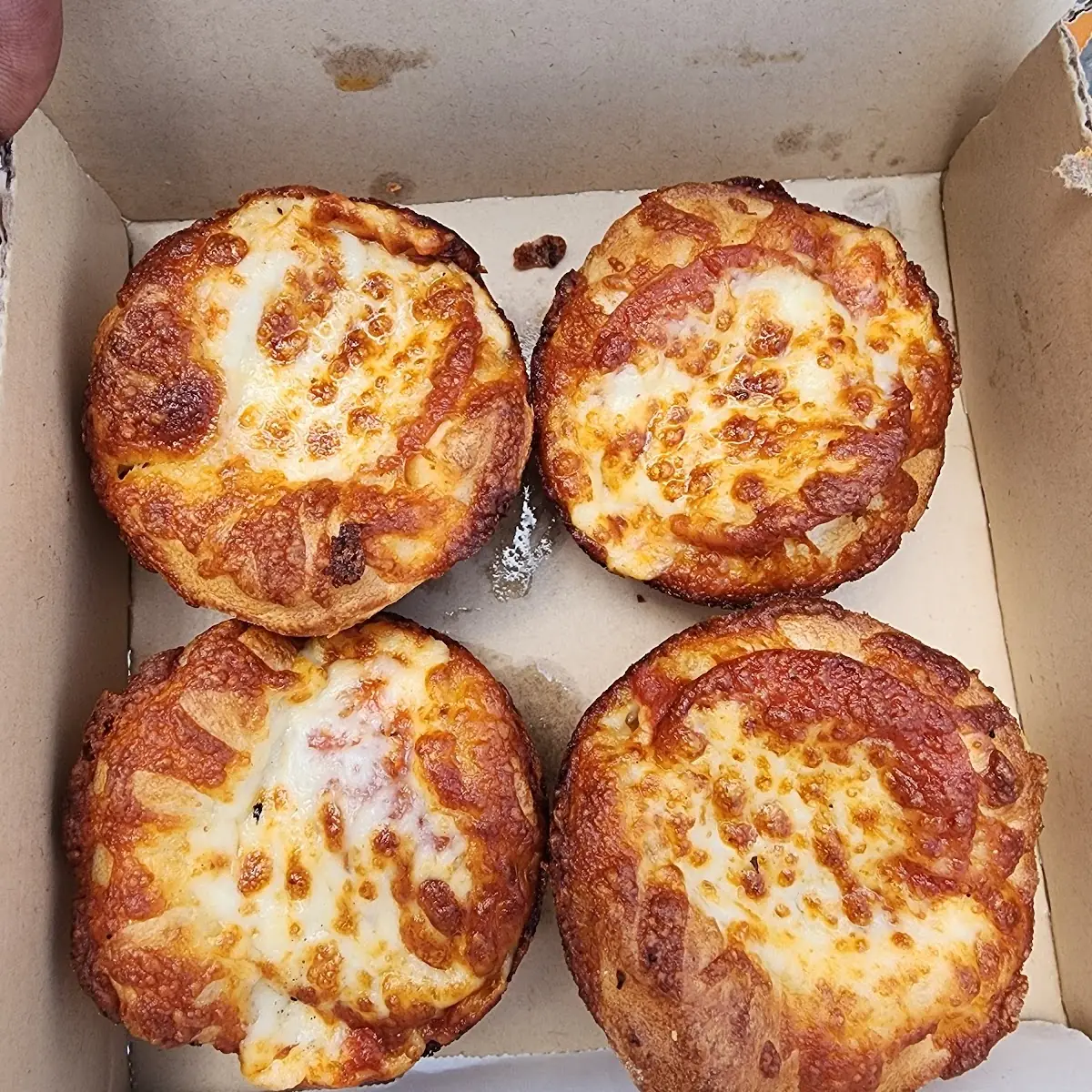 Pepperoni Pizza Puffs