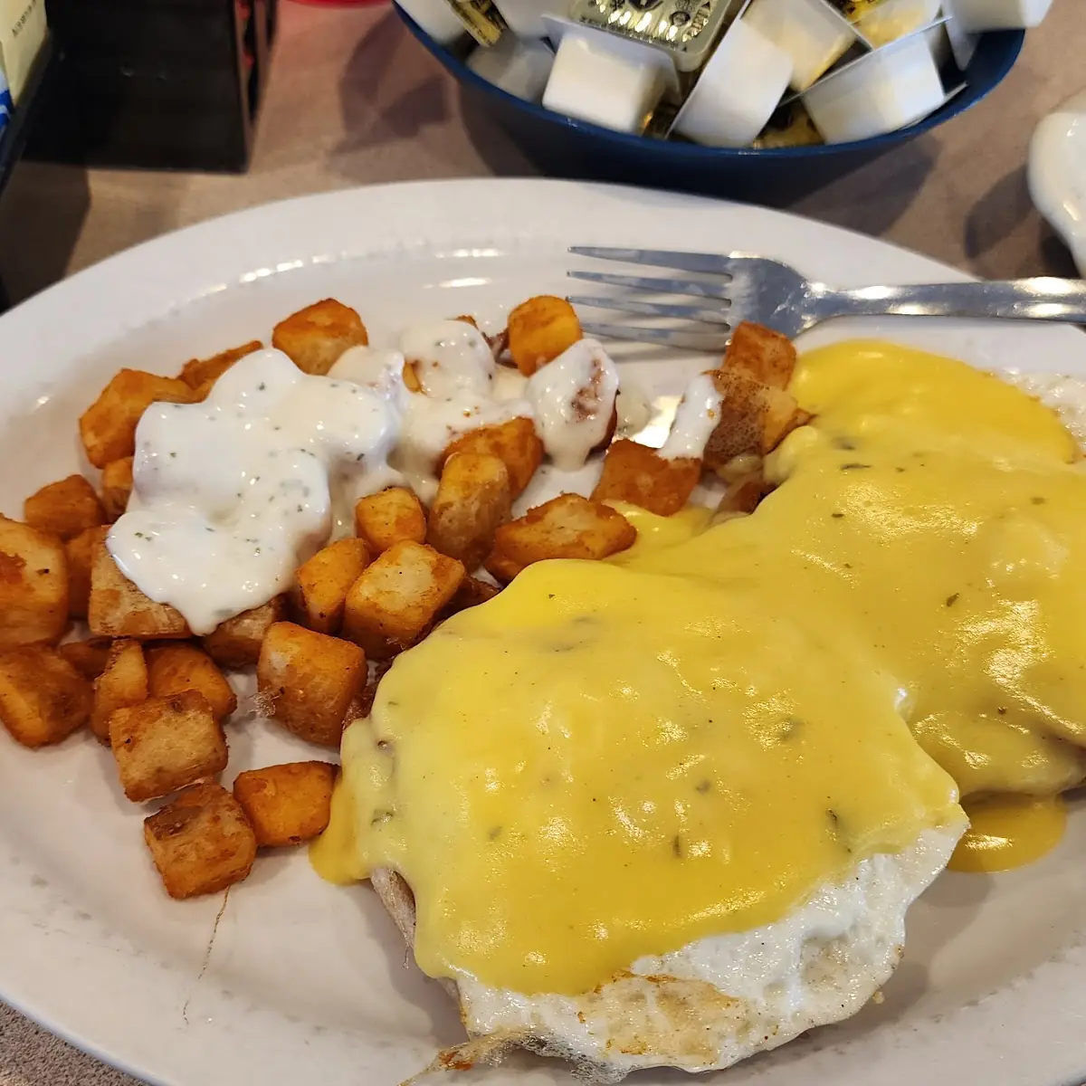 Eggs Benedict with Ham