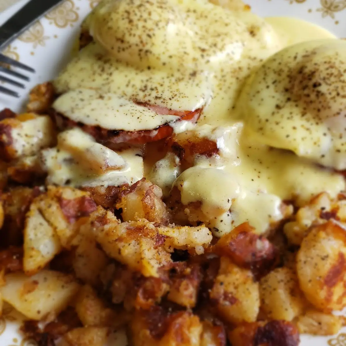 Eggs Benedict