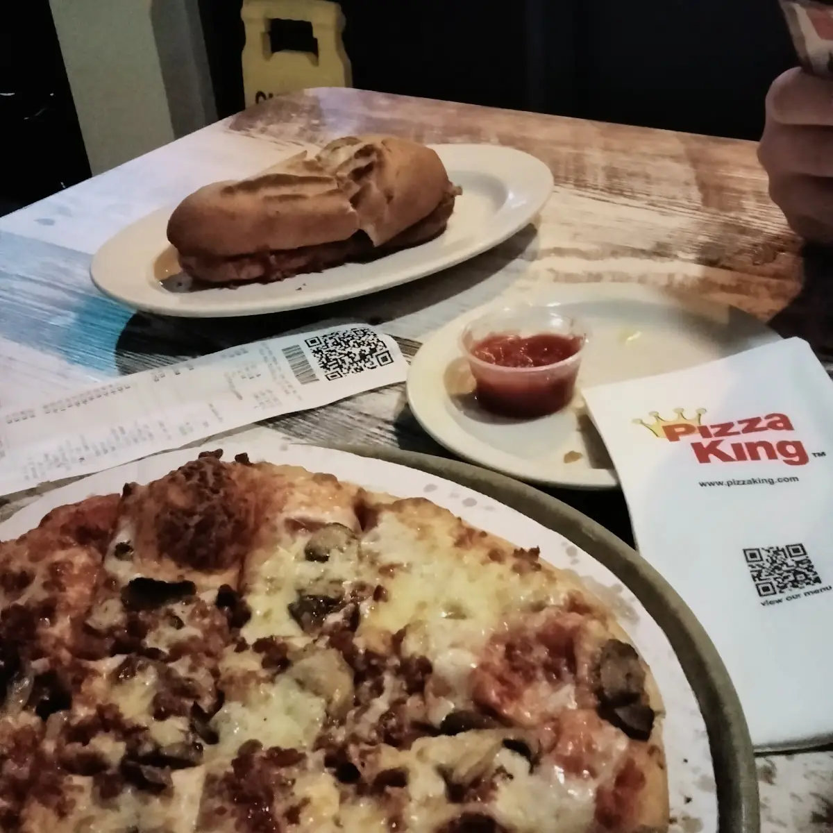 Pepperoni & Mushroom Pizza
