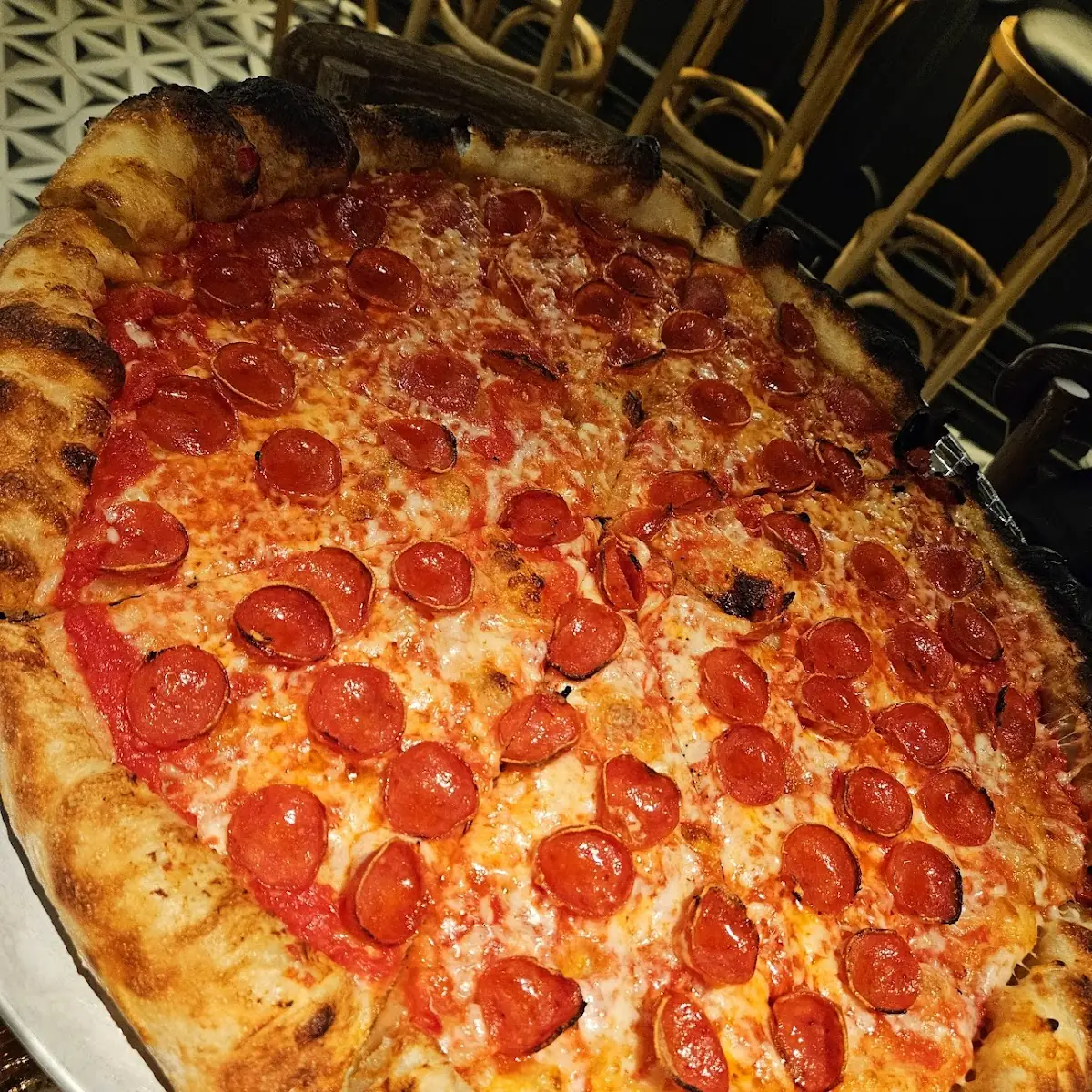 Large Pepperoni Pizza