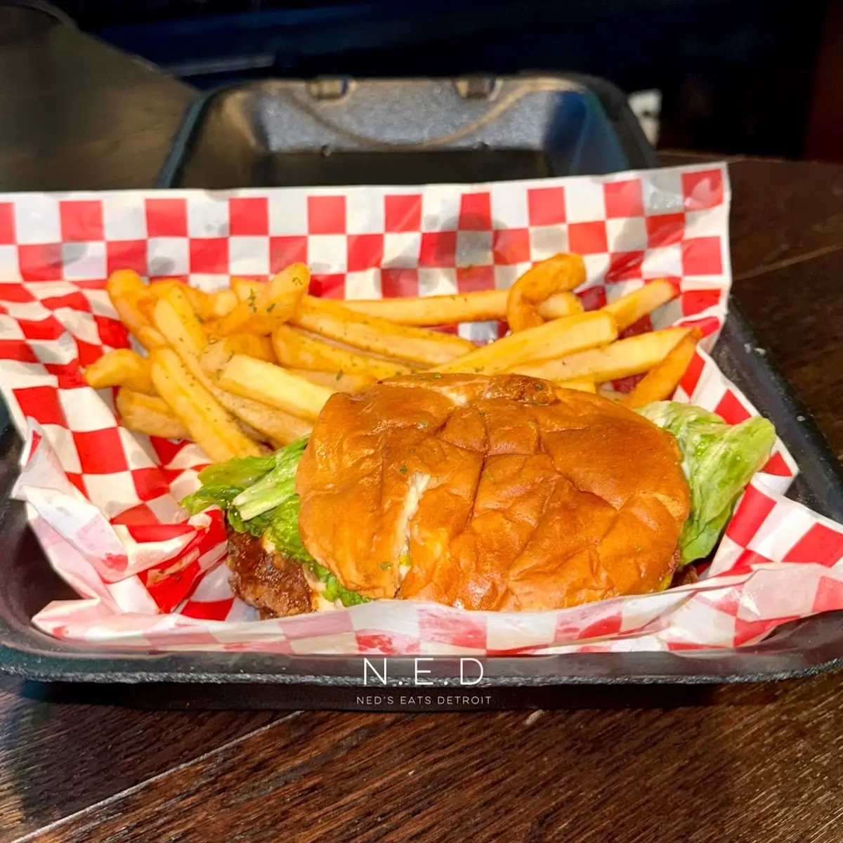 Cheeseburger with French Fries