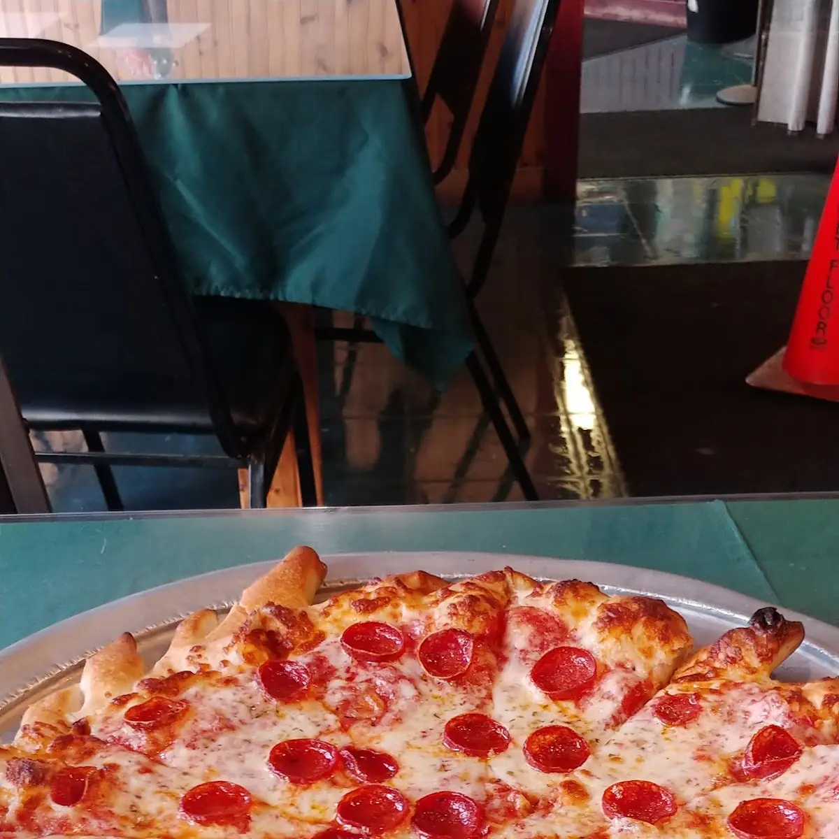 Famous Handle Bar Pizza