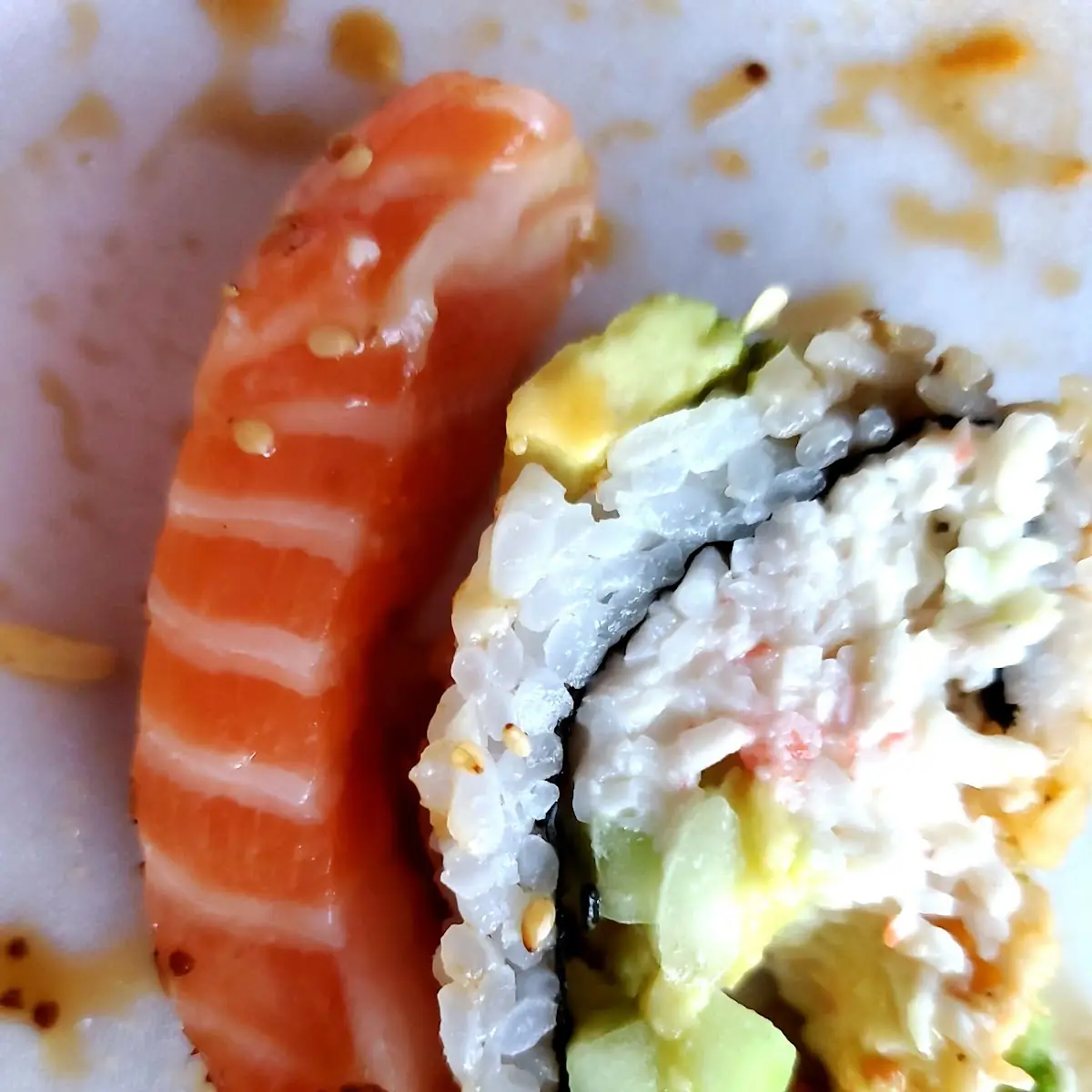 Salmon Roll