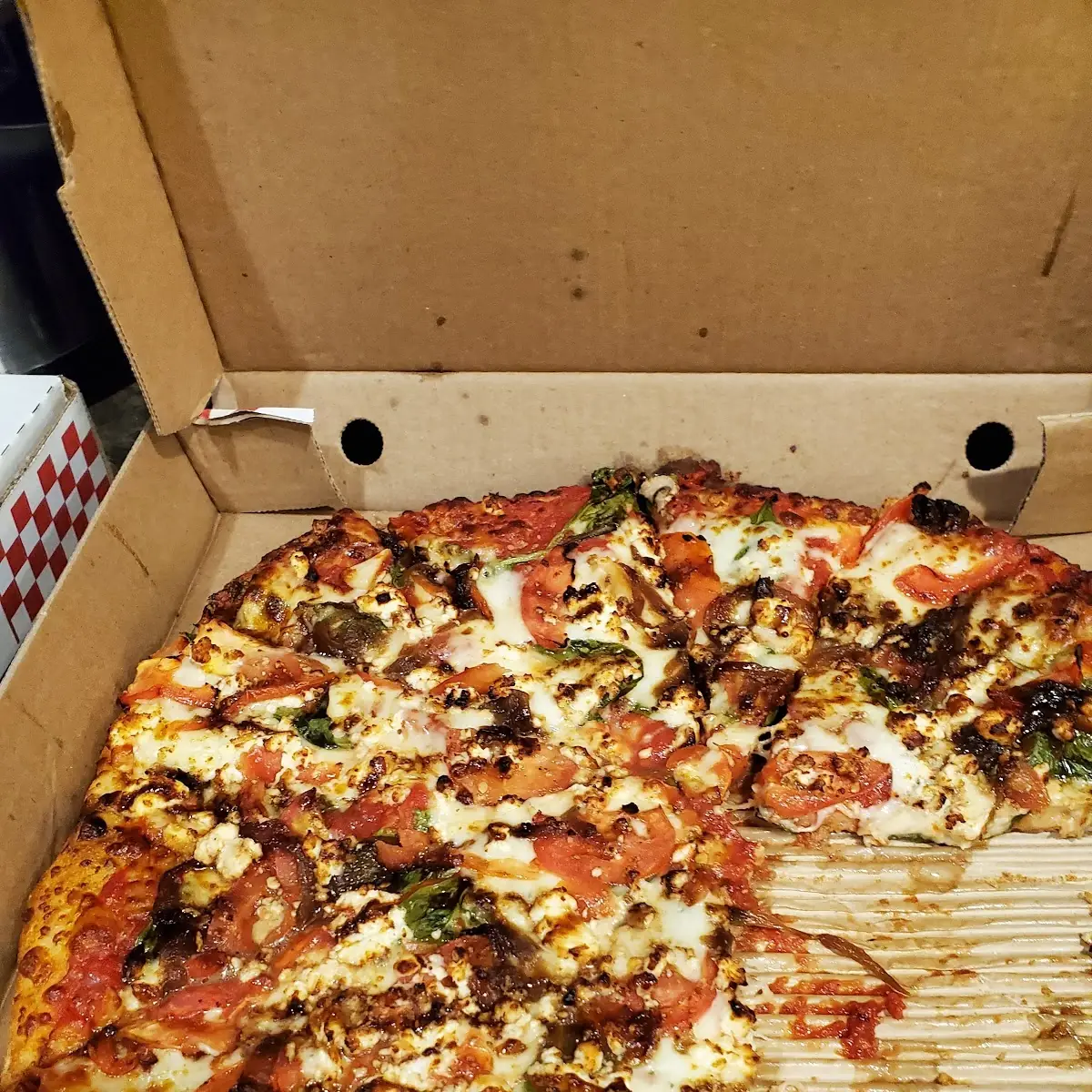 BBQ Chickensupreme Pizza