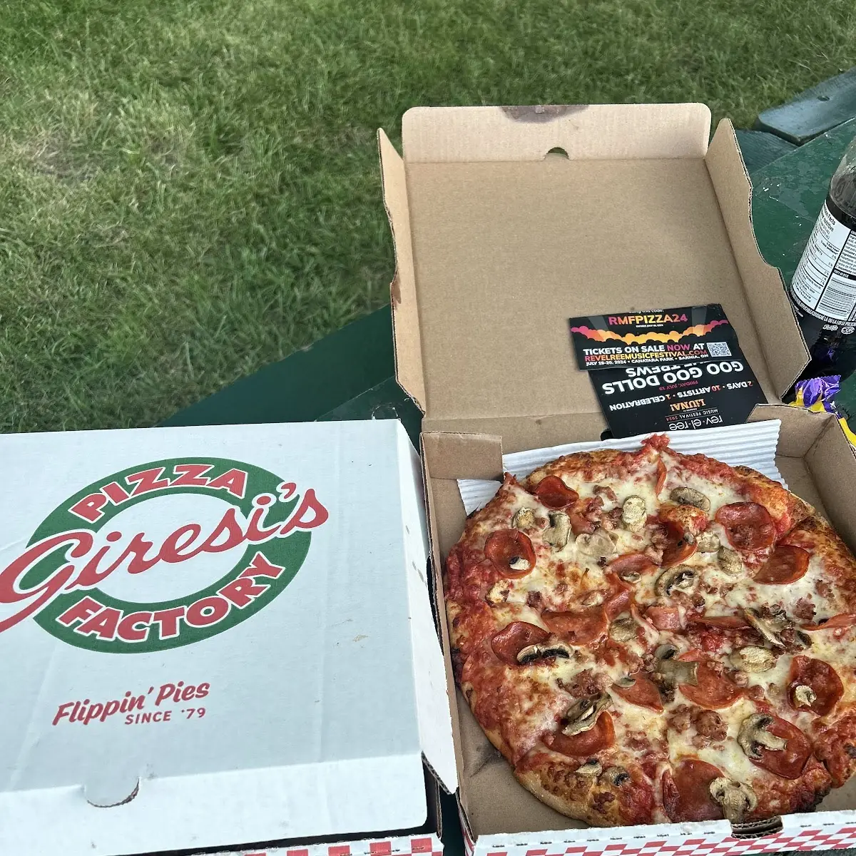 Canadian Pizza