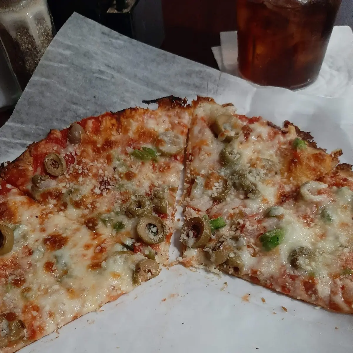 Olive Onion Green Peper Thin Crust Pizza
