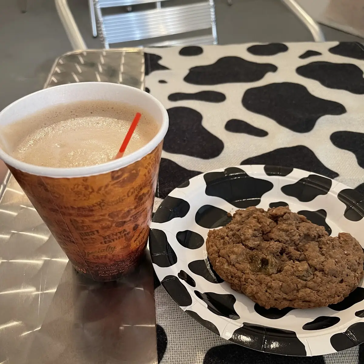 Latte and Oatmeal Cookie