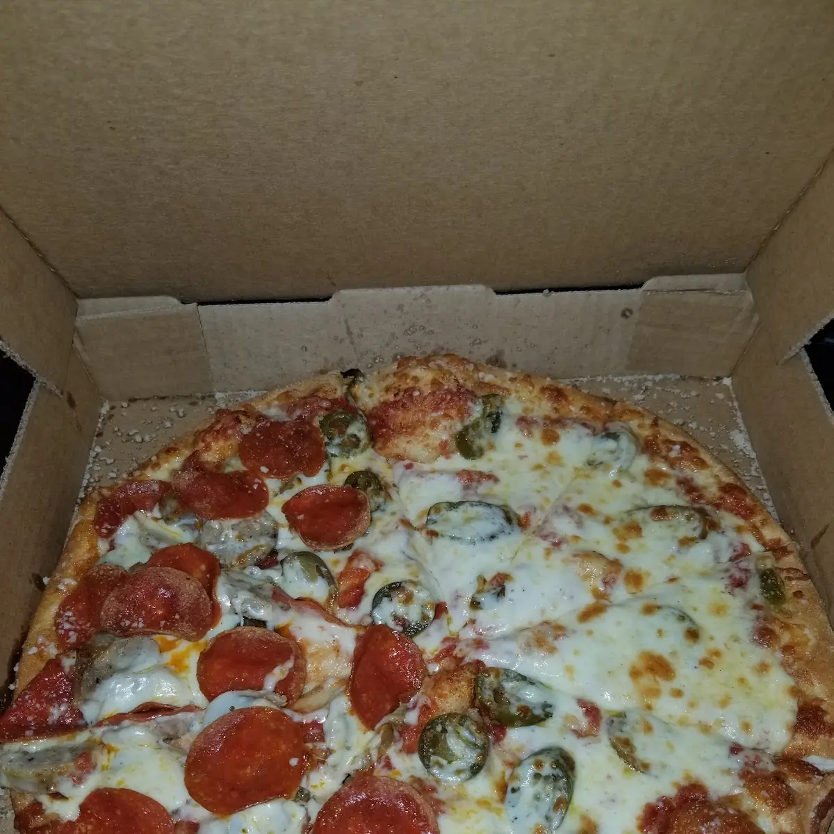 Meat Pizza with Alfredo Sauce