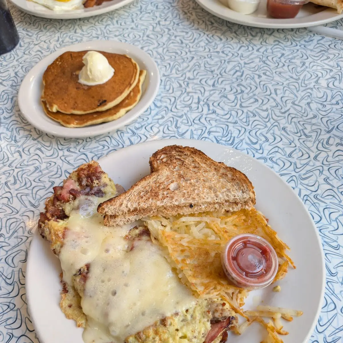Protein Omelette with Hash Browns and Toast