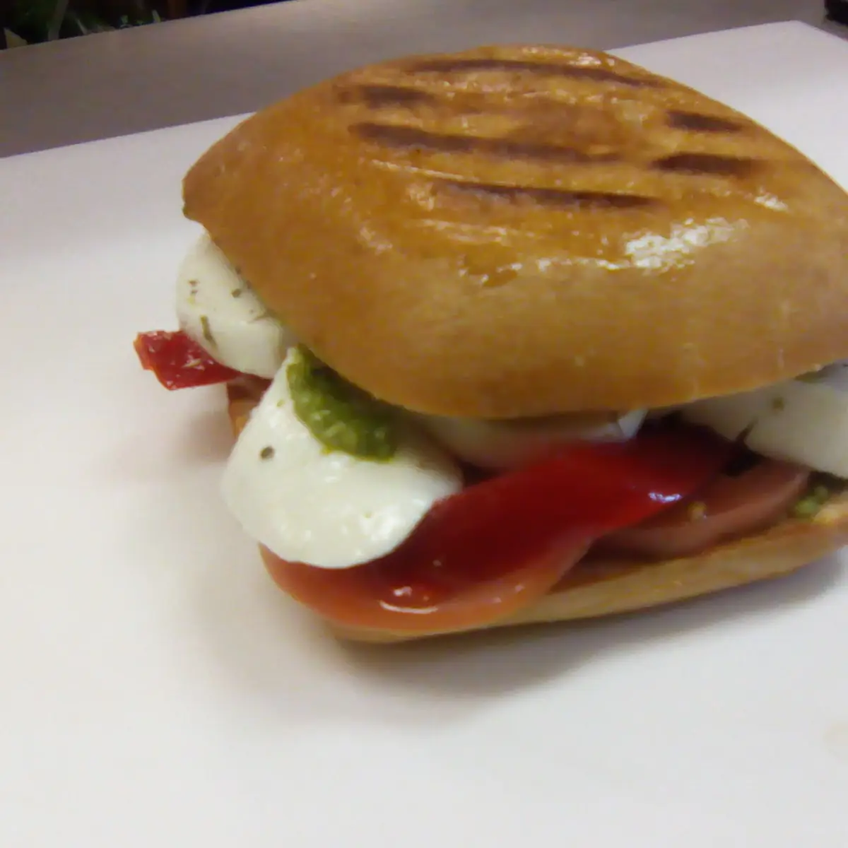 Mozzarella Tomatoes Pesto