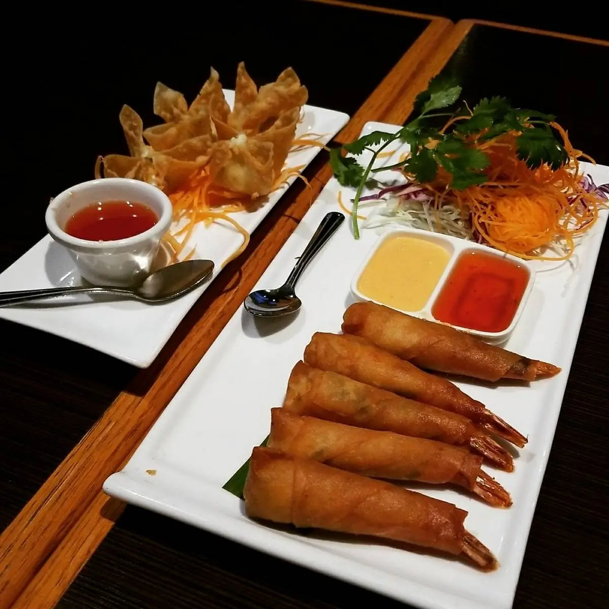 Crispy Spring Rolls with Dipping Sauce