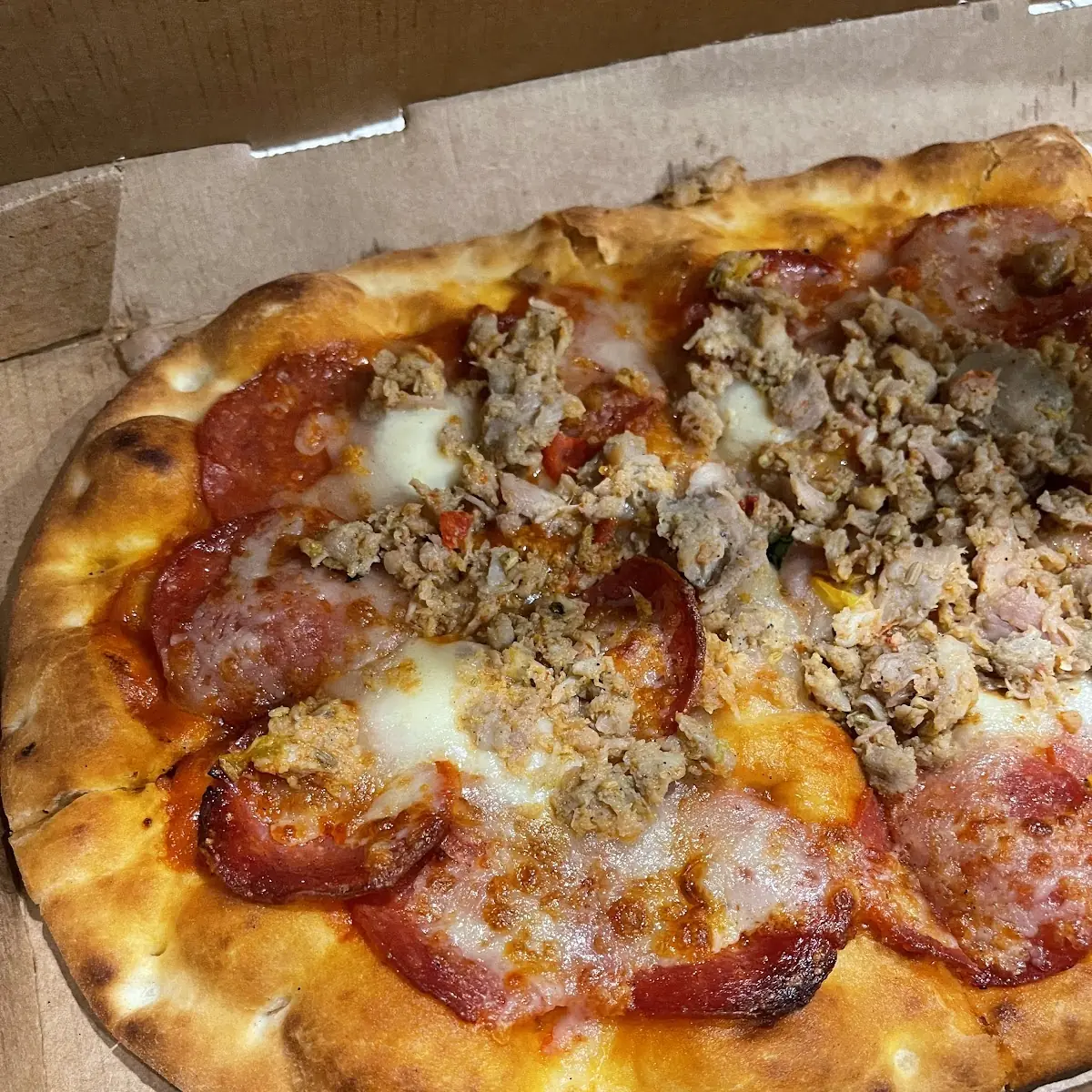 Peperoni and Sausage Flatbread Pizza