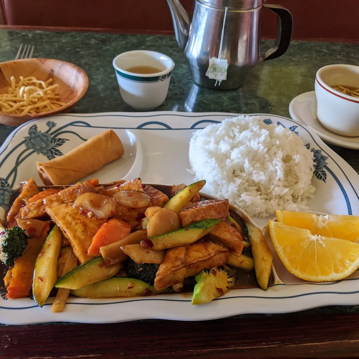 Tofu with Garlic Sauce Lunch