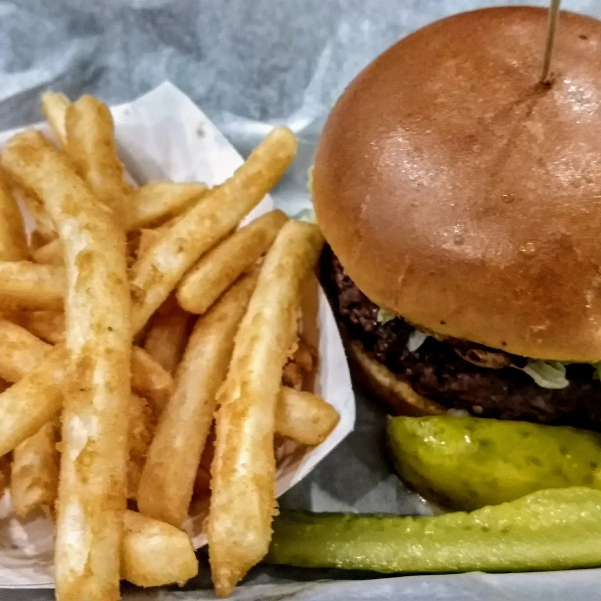 1 3 Pound Hamburger Deluxe