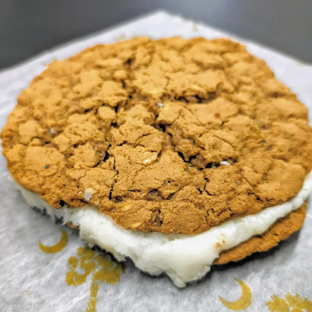Oatmeal Creme Pie
