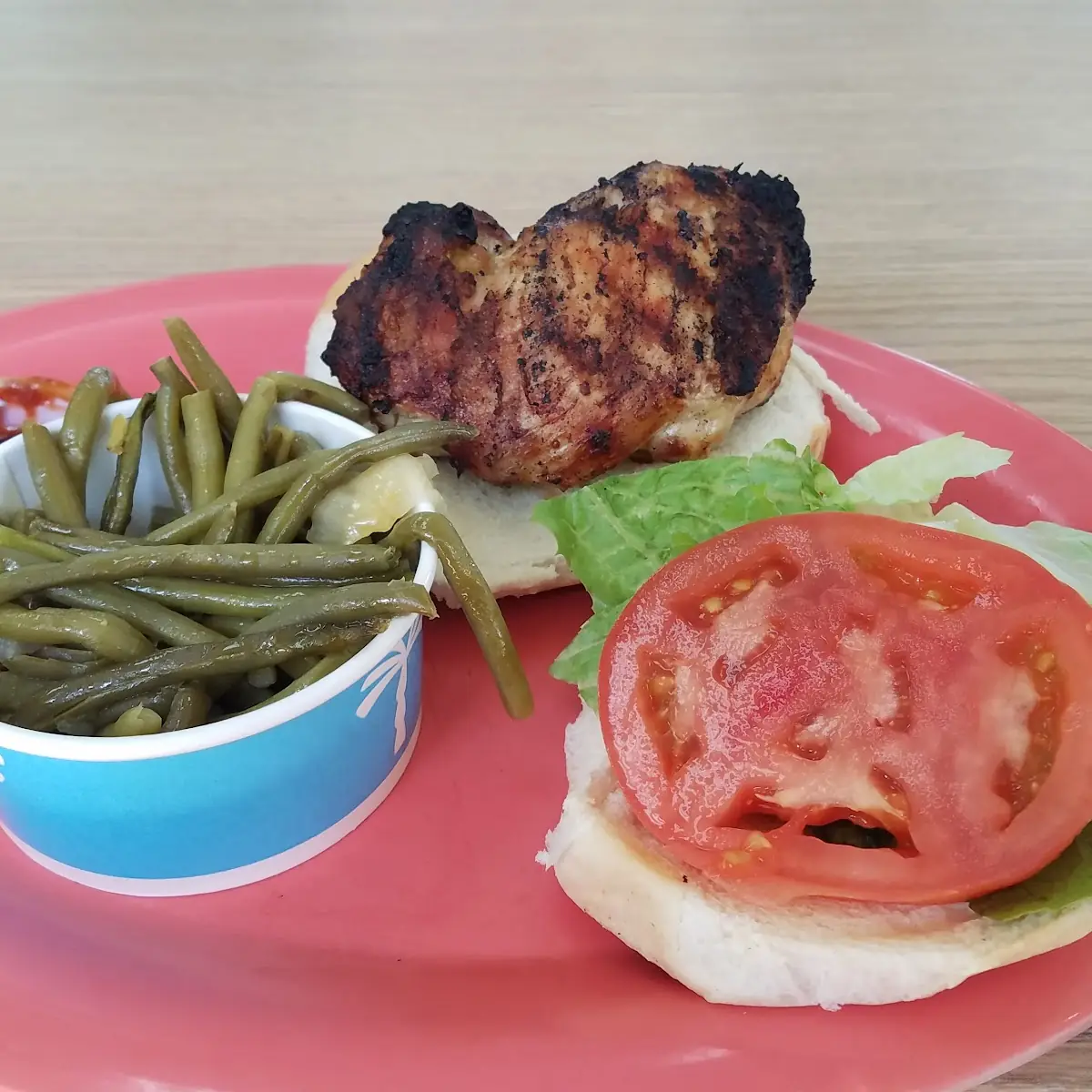 Classic Chicken Sandwich and Green Beans