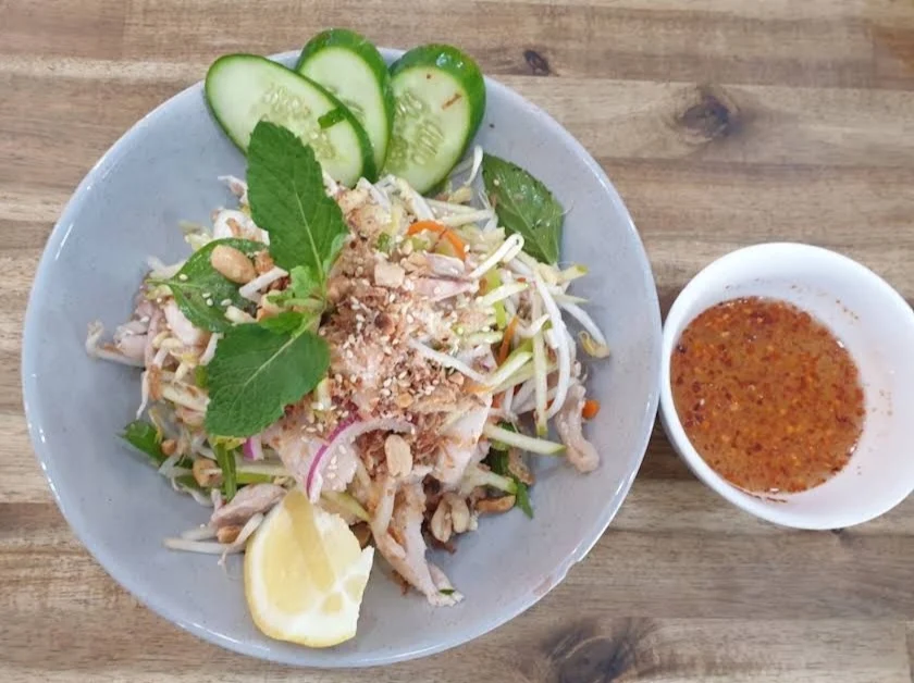 Highlights, Viet'z Eatery