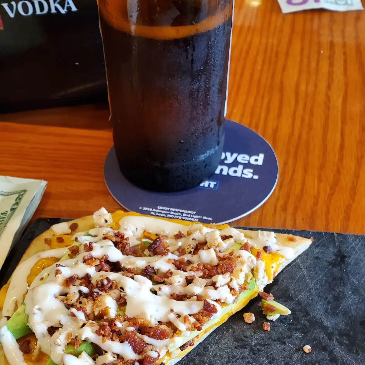 Chicken Avacado Bacon Ranch Flat Bread