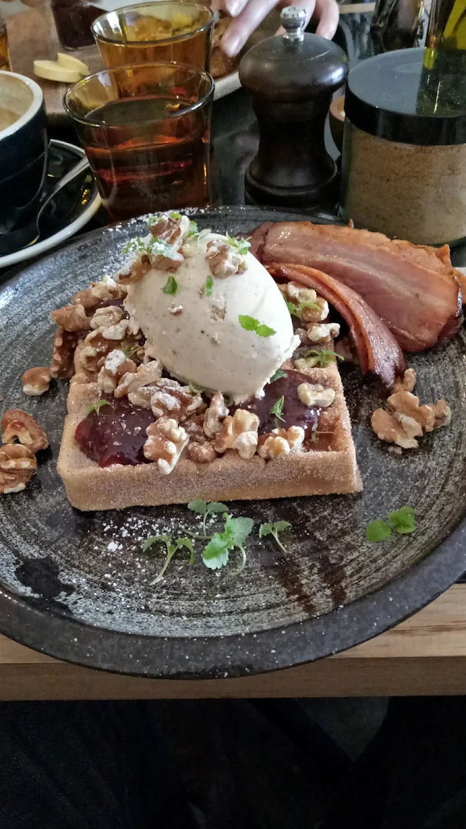 Cinnamon Donut Waffle, WoodHouse Cafe