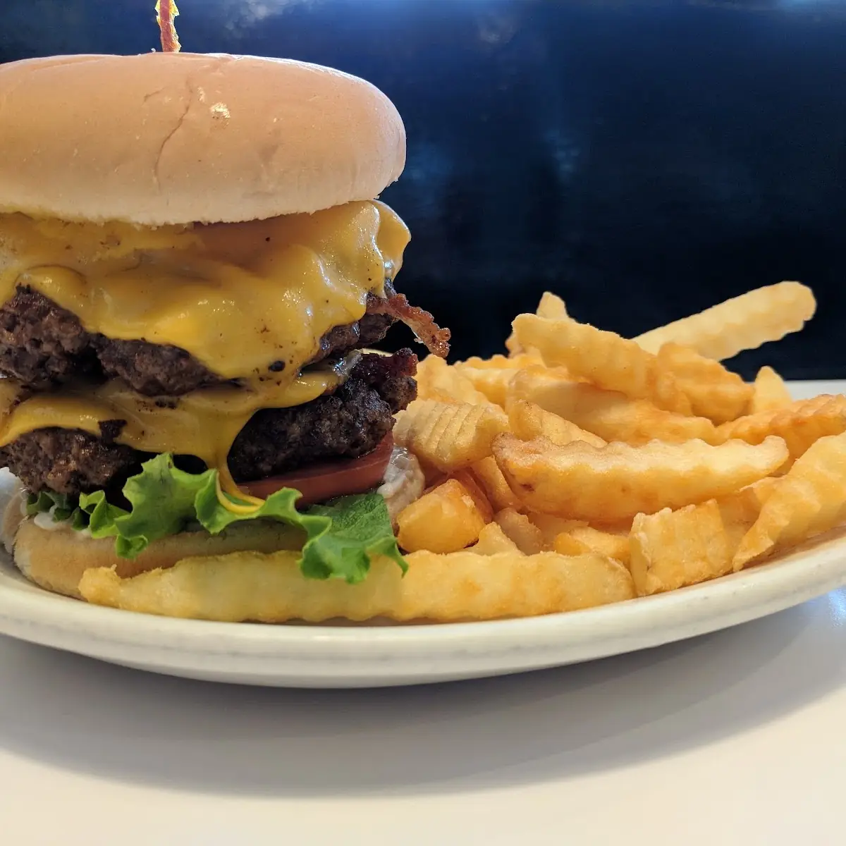 Bacon Cheeseburger with Fries