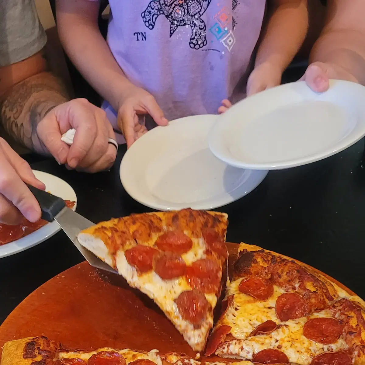 Handtossed Pepperoni Pizza